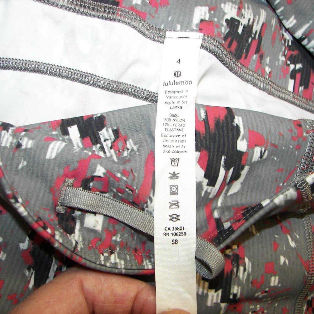Lululemon Multicolored Abstract Pattern Size 4 Fa… - image 4